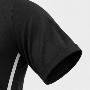 Camiseta de Fútbol Ascend para Hombre, Cuello en V, Negra, Manga Corta, Absorbe la Humedad, Ajuste Atlético, 100% Poliéster, Impresión Sublimada - Product Image 4