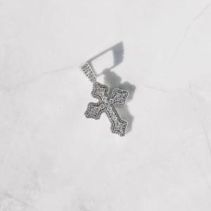 Collier pendentif croix en moissanite ronde de luxe, argent 925 plaqué rhodium, chaîne en boîte, bijoux chrétiens unisexes - Product Image 4