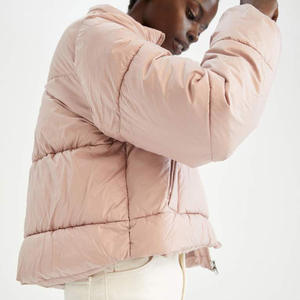 <b>Women</b> Cropped Puffer <b>Jacket</b> <b>Warm</b> <b>Winter</b> Coat with Removable Hood Zipped Pockets Short Quilted puffer <b>jacket</b> <b>for</b> <b>women</b> - Product Image 4