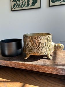 Custom Size Tall Gold Tortoise Shape Planter Manufacturer Supply Flower <b>Pots</b> & Planters <b>Large</b> Luxury Modern Gold <b>Pots</b> for Plants - Product Image 5