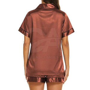 Conjunto de ropa de dormir de dos piezas para mujer, camisa ligera y pantalones cortos con cintura elástica, traje de noche cómodo para mujer, camisa y pantalón corto de satén - Product Image 4