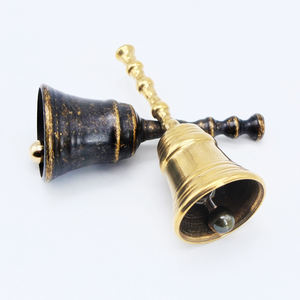 Cloche à main en métal doré personnalisée avec logo, idéale pour les cadeaux de Noël, les hôtels et les fournitures hôtelières - Vente en gros usine - Product Image 6