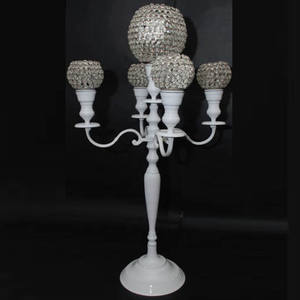 Candélabre avec bougeoir à 5 bras pour mariages pièce maîtresse en aluminium bougeoir fait main avec globe en cristal - Product Image 1