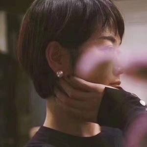 Boucles d'oreilles Edison en grandes perles d'eau douce blanches 10-11 mm naturelles avec de légères imperfections, presque parfaites - Product Image 3