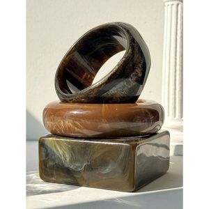 Bracelets faits à la main en résine et en bois, élégants, en bambou et en bois polis - Product Image 1