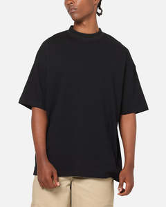 เสื้อยืดผู้ชายทรงโอเวอร์ไซส์ สีดำล้วน ผ้าฝ้าย แขนสั้น คอกลม ทรงสปอร์ต สีพื้น ความยาวปกติ ทรงหลวม สวมใส่สบายๆ สำหรับทุกวัน - Product Image 6