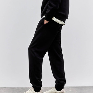 Pantalon de jogging décontracté pour homme en toile noire légère et de haute qualité, coupe oversize, séchage rapide, taille élastique, bas de pantalon côtelé - Product Image 2