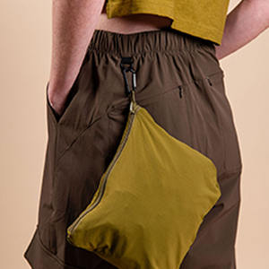 Chaqueta Cortavientos con Capucha, Talla Grande, Logotipo Frontal, Precio Económico, Hecha en Pakistán, Servicios OEM, Venta al por Mayor, Transpirable, para Hombre, Invierno - Product Image 2