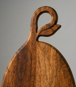 Planche à découper artisanale en bois de manguier avec poignée en forme de feuille, ovale, finition noyer, pour cuisine et plateau à fromage - Product Image 5