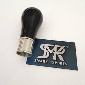 Elegante Bastón de Cuerno de Búfalo Negro con Empuñadura de Cuerno Sólido, Espaciador Metálico y Orificio de Montaje Preperforado - Product Image 5