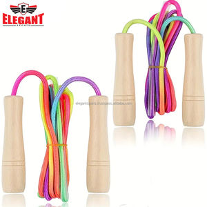 Corde à sauter couleur arc-en-ciel, corde à sauter réglable avec manche en bois pour les exercices de plein air de fitness pour garçons et filles - Product Image 5