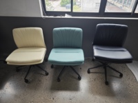 Chaise de bureau sans accoudoirs en cuir PU réglable DM Factory Direct avec rotation à 360 degrés pour hôtel, réception, bureau OEM ODM