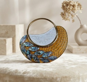 Natural Crafts Handmade <b>Abalone</b> <b>Shell</b> Mosaic Clutch Bag Gold Frame Leaf Pattern Modern Design Irregular Shape for Home - Product Image 1