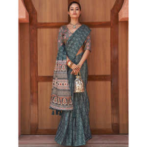 เสื้อเครปส่าหรีพิมพ์ลายดิจิทัลสีน้ำเงินอมเขียว - Product Image 6