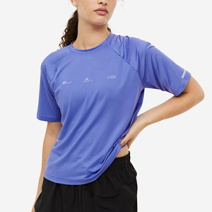 เสื้อยืดมีฮู้ดผ้าฟลีซคุณภาพมาตรฐานสำหรับผู้หญิง ขายส่ง ปรับแต่งได้ อุ่นสบาย เหมาะสำหรับกิจกรรมกลางแจ้ง สไตล์ลำลอง ยอดนิยมสำหรับฤดูใบไม้ร่วง ผ้าฝ้าย 100% แขนยาว - Product Image 3