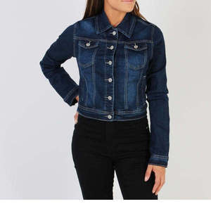 Veste en jean pour femme de haute qualité, personnalisable, à manches longues, style blouson, tissu élégant et confortable pour toutes les saisons - Product Image 1