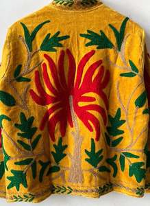 Chaqueta Suzani Hecha a Mano para Mujer, Elegante Bordado, Cómoda, Abertura Frontal con Bolsillos, Prenda de Invierno Moderna, Cinturón, Tela Suave - Product Image 5