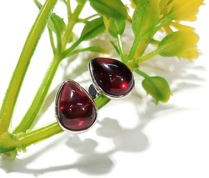 KGN SILVER JEWELLERY HOUSE Pendientes de botón bohemios de granate rojo natural, plata maciza 925, forma de pera, regalo de aniversario para mujer - Product Image 5