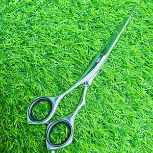 Ciseaux de coiffure professionnels en acier inoxydable, micro-dentelés, ultra-affûtés, pour une coupe de précision - Product Image 3