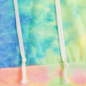 เสื้อฮู้ดครอปท็อปผู้หญิงสำหรับฤดูหนาว ผ้าฝ้าย 100% สกรีนโลโก้ด้านหน้า ขายส่ง ผลิตในปากีสถาน - Product Image 5