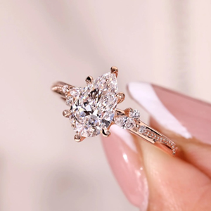 Bague de fiançailles et de mariage en or jaune 14 carats avec sept diamants poire de 1,65 carat, cultivés en laboratoire, vermeil, style décontracté/sportif, cadeau - Product Image 3