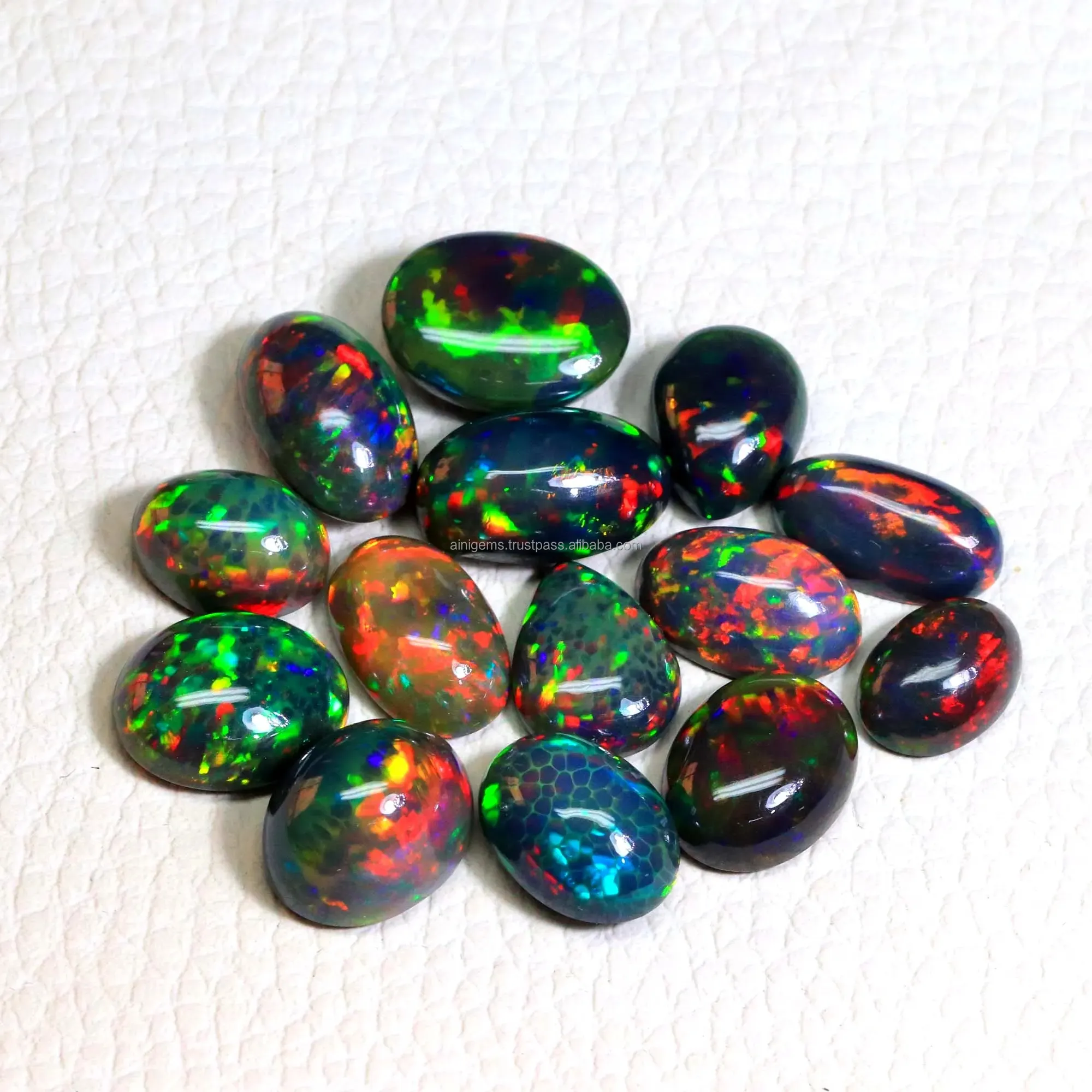 Batu permata Opal hitam Etiopia alami Cabochon Semi mulia bentuk campuran batu permata Opal hitam banyak batu halus dipoles