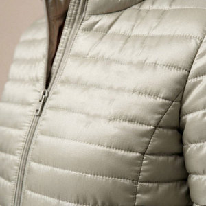 Chaqueta Acolchada Ligera Color Beige para Mujer, Sin Mangas, con Cierre, Resistente al Agua, para Invierno y Otoño, Tallas M a 3XL - Product Image 4