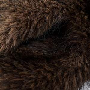 เสื้อโค้ทขนเฟอร์เทียมสีม่วงเกรดฟ็อกซ์  งานแฮนด์เมดจากยุโรป สำหรับผู้หญิงไซส์ใหญ่  ขนเฟอร์เทียมคุณภาพสูง  หนานุ่ม อุ่นสบายสำหรับฤดูหนาว - Product Image 4