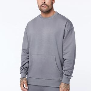 Sweat-shirt athlétique pour homme 385 GSM en coton et polyester polaire, col rond, personnalisable, fabrication OEM - Product Image 2