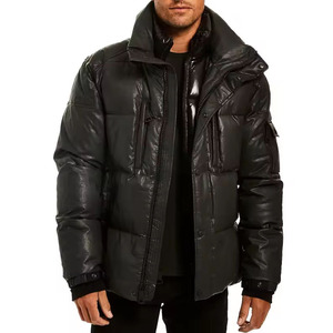 Blouson matelassé noir en similicuir avec un design double couche, qualité supérieure, style streetwear, col montant, chaud et confortable. - Product Image 5