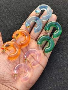 Pendientes de Resina Modernos y Elegantes para Mujer, Hechos a Mano con Cuentas de Lujo y Acabado Duradero, AL MALIK CRAFT - Product Image 4