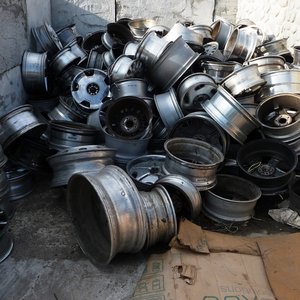 Déchets de jantes en alliage d'aluminium transformés, provenant de l'industrie automobile, avec formats d'emballage organisés pour la demande mondiale des acheteurs en gros - Product Image 3