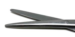Tijeras de disección Mayo de 18 cm, tijeras quirúrgicas Metzenbaum con hoja recta y dentada, fuente de alimentación manual por Grip Surgical - Product Image 2