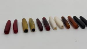 Tubes en corne polie de couleurs assorties pour colliers, bracelets, bijoux tribaux et projets d'artisanat - Product Image 5