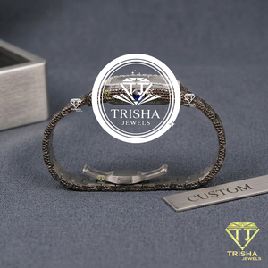 Reloj Mecánico de Lujo con Diamantes Moissanite, Detalles en Piedra Negra y Acabado en Oro Blanco Premium - Product Image 2