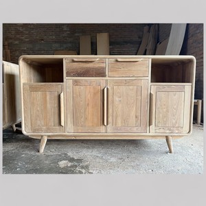 Buffet/Credenza en teck massif de style Mid-Century Modern avec 2 tiroirs, bords incurvés et portes de rangement pour intérieur résidentiel - Product Image 5