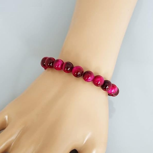 สร้อยข้อมือลูกปัดคริสตัลไทเกอร์อายสีชมพูคุณภาพสูง เครื่องประดับแฟชั่นเสริมเสน่ห์สำหรับผู้ชายและผู้หญิง เพื่อพลังงานและการทำสมาธิ เหมาะสำหรับเป็นของขวัญ - Product Image 2