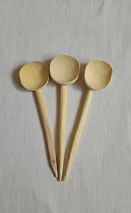 Cuillère en bois artisanale avec long manche pour épices, sel, café en poudre, accessoire de cuisine durable et naturel - Product Image 5