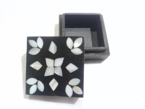 ARTWORK MAESTRO Mini Caja de Almacenamiento con Incrustaciones de Nácar Hecha a Mano en India - Diseño Multifuncional, Ligero y Personalizable para - Product Image 5