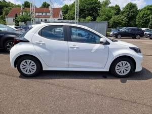 Toyota Yaris 2018-2023 en Excelentes Condiciones, Auto Usado en Buen Estado, Sin Problemas Mecánicos, Motor en Perfecto Estado, Listo para Conducir, Todos los Documentos en Regla - Product Image 2