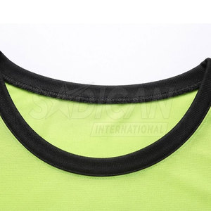 เสื้อกีฬาออกแบบเองได้ น้ำหนักเบา สำหรับฝึกซ้อมฟุตบอล เหมาะสำหรับผู้ชาย ผู้หญิง และเยาวชน ผลิตจากวัสดุตาข่ายที่สวมใส่สบาย น้ำหนักเบา ไซส์ M - Product Image 2