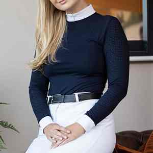 Chemise d'équitation pour femmes, tissu personnalisé de haute qualité, texture fluide, toucher doux et design élégant. - Product Image 6