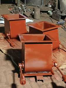 Centre d'usinage CNC 5 axes en gros, pièces personnalisées, fabrication métallique de haute précision - Product Image 1