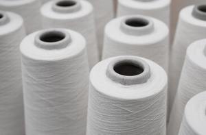 Fil cardé 100 % coton NE 10s/1, économique et résistant, antibactérien, écologique, à âme filée, pour le tricot et les textiles de maison - Product Image 2