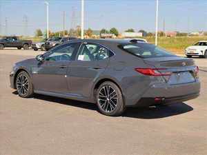รถยนต์โตโยต้า Camry XLE 2.5L มือสองสภาพใหม่ - Product Image 3