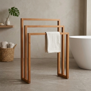 Porte-serviettes autoportant en teck massif modèle SH003 au design moderne, léger et bien poncé, idéal pour salle de bain et hôtel - Product Image 3