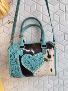 Bolso de Hombro de Cuero de Alta Calidad, Nuevo, Tallado a Mano, Estilo Bohemio, con Pelo de Vaca, Hecho a Mano, Elegante - Product Image 3