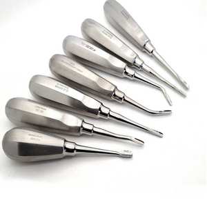 Juego de 7 elevadores dentales de punta recta, desviados y con puntas serradas, de acero inoxidable, para cirugía oral. - Product Image 1