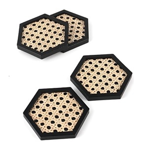 แผ่นรองแก้วน้ำชาหวายรูปหกเหลี่ยมทำมือ ไอเดียใหม่ ของตกแต่งบ้านและครัว ของชำร่วยงานแต่งงาน แผ่นรองแก้วน้ำชาหวาย - Product Image 1