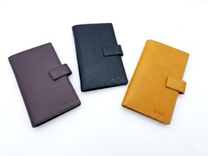Portefeuille long fin en cuir de vachette véritable Castello, fermeture ouverte, logo embossé, 18x11cm, mode unisexe, 20 emplacements pour cartes, fermeture à pression - Product Image 1